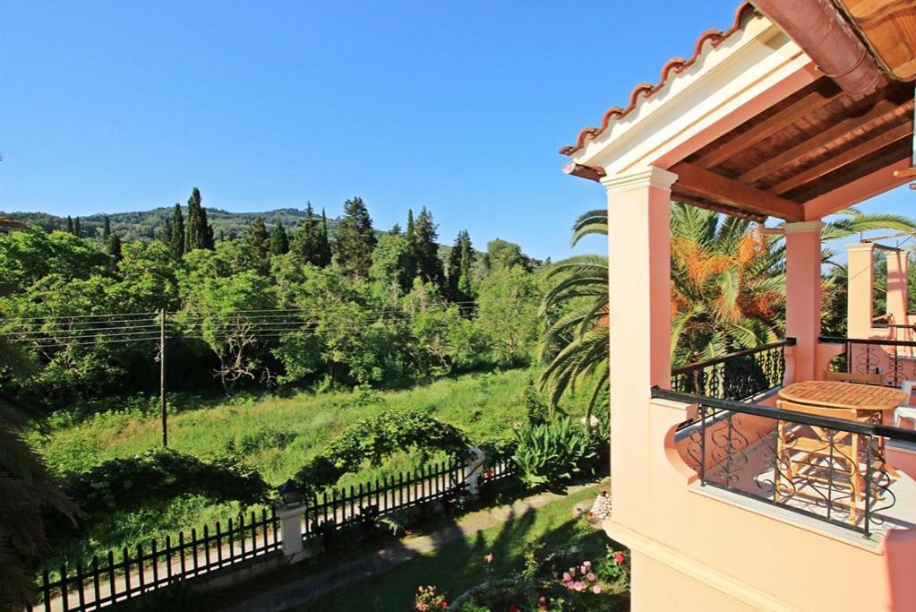Pool Villa Grigoris Aspiotades Exteriér fotografie